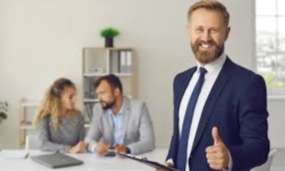 cenario complesso e in continua evoluzione, l'agente di commercio non può essere lasciato solo a navigare tra incertezze legislative e cambiamenti tecnologici. La nostra missione come Associazione di Categoria